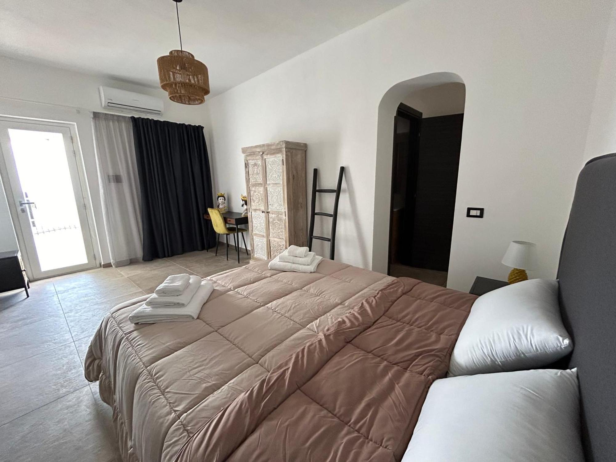 La Casa Di Pippo Flora Panzió Agrigento Kültér fotó